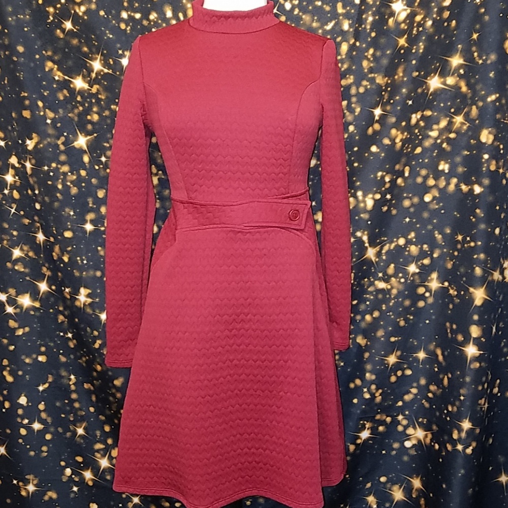Modcloth Size Medium Red  Textured Dress